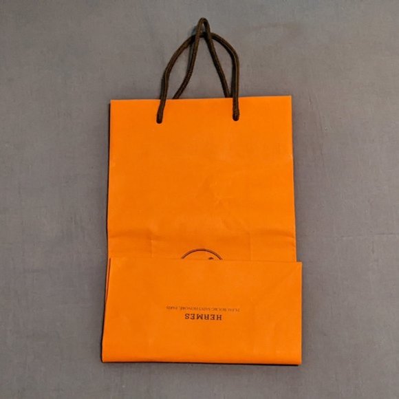 Hermes Gift Bagđź’ĄPRICE DROPđź’Ą - Picture 2 of 4